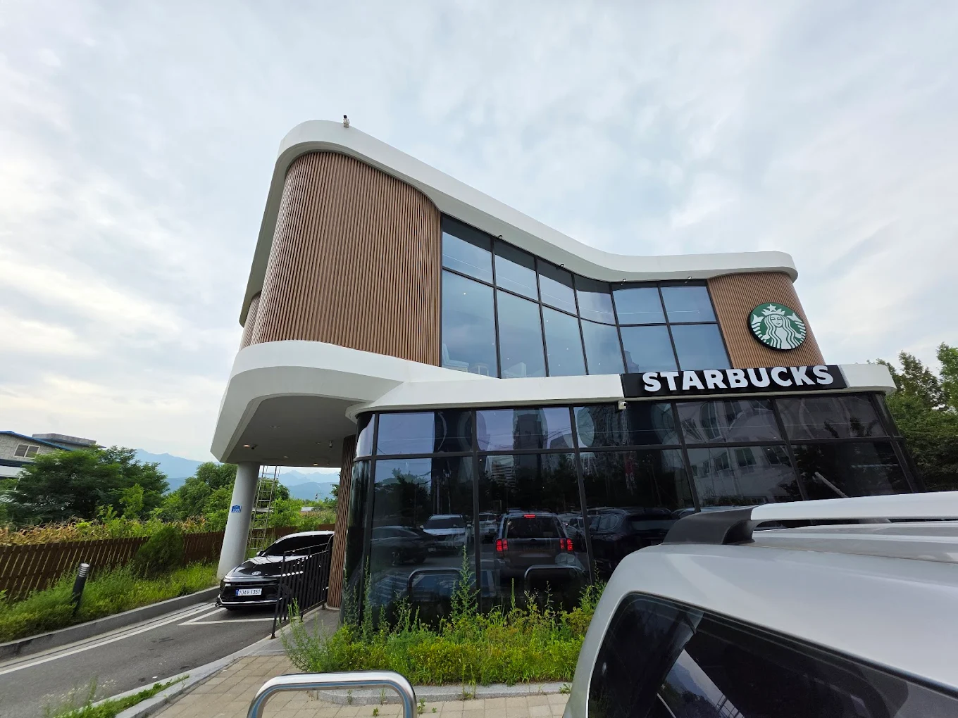 Starbucks Sokcho Gyodong DT 사진 1